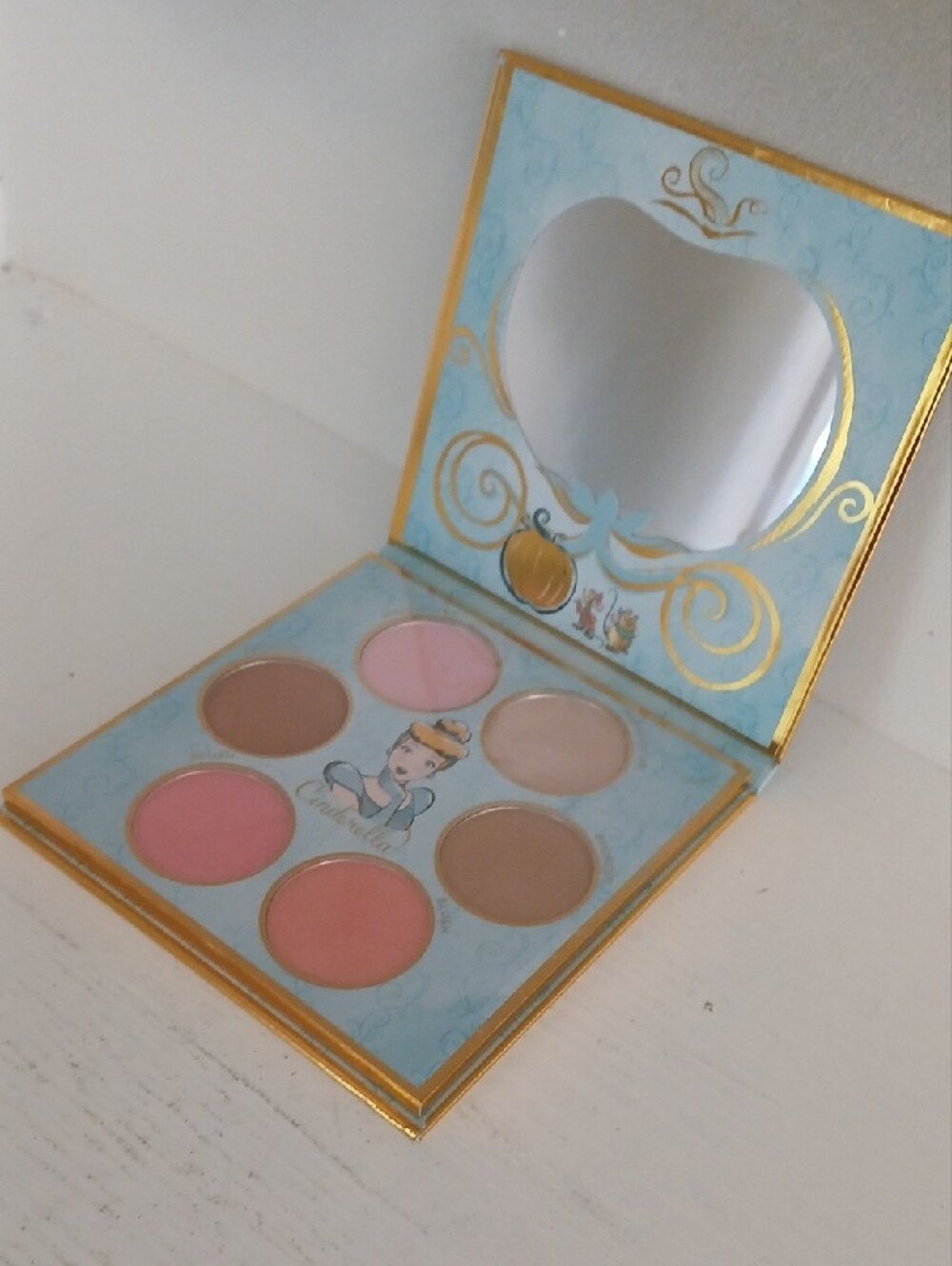 Cinderella Complexion Palette - Picture 2 of 3